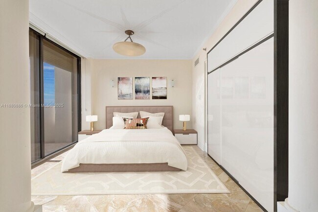 Building Photo - 5757 Collins Ave