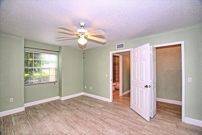 Building Photo - 1 bed/ 1 bath with one car garage in Audub...