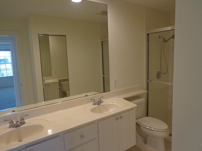 Building Photo - 8097 Montserrat Pl