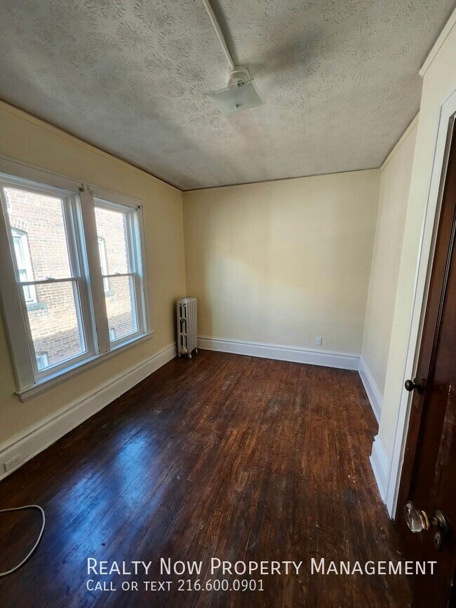 Building Photo - 2453 Overlook Rd