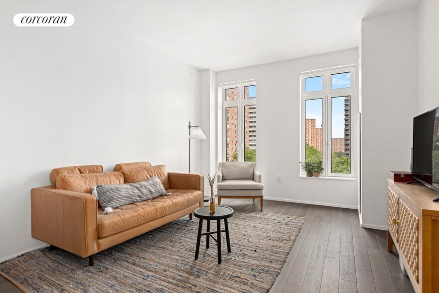 Primary Photo - 543 W 122nd St