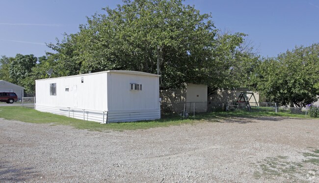 Building Photo - Azle Ave Mobile Home Park