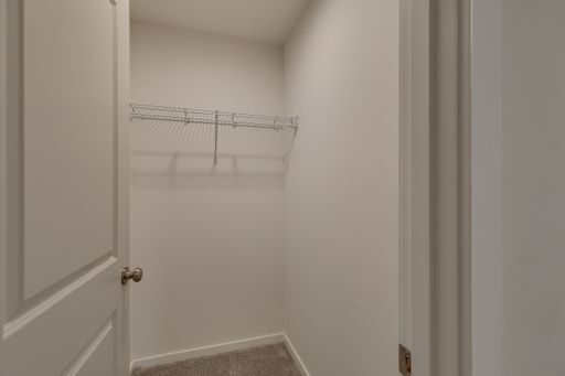 Building Photo - Queen Anne West Townhome with A/C Available Now!