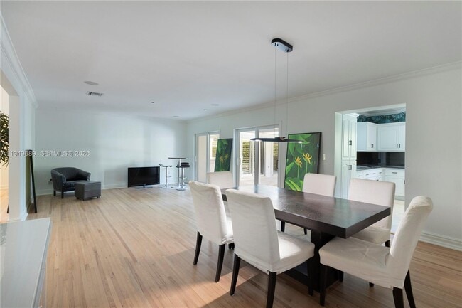 Building Photo - 4404 Alhambra Cir