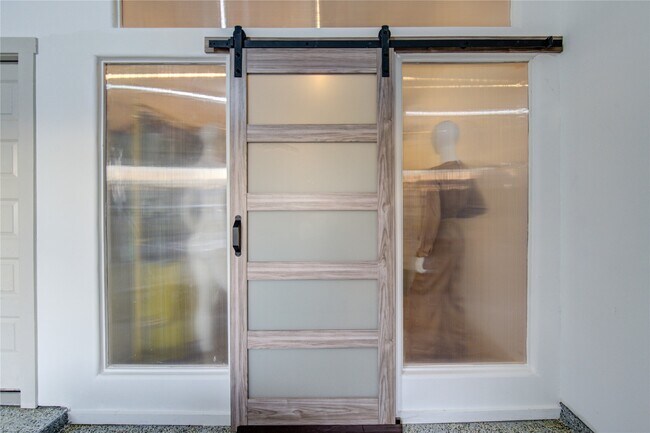 Building Photo - 3223 Cripple Creek Dr