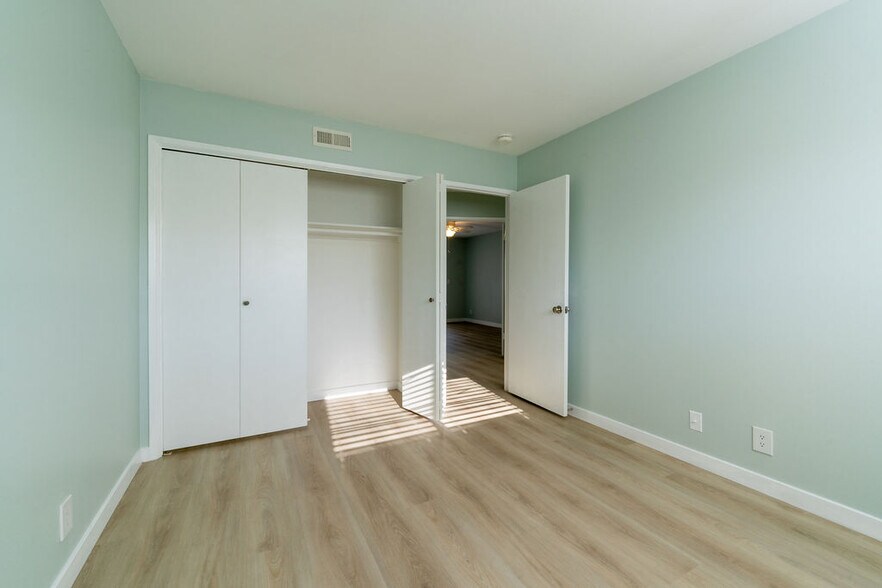 Building Photo - 16771 Glenhaven Ln