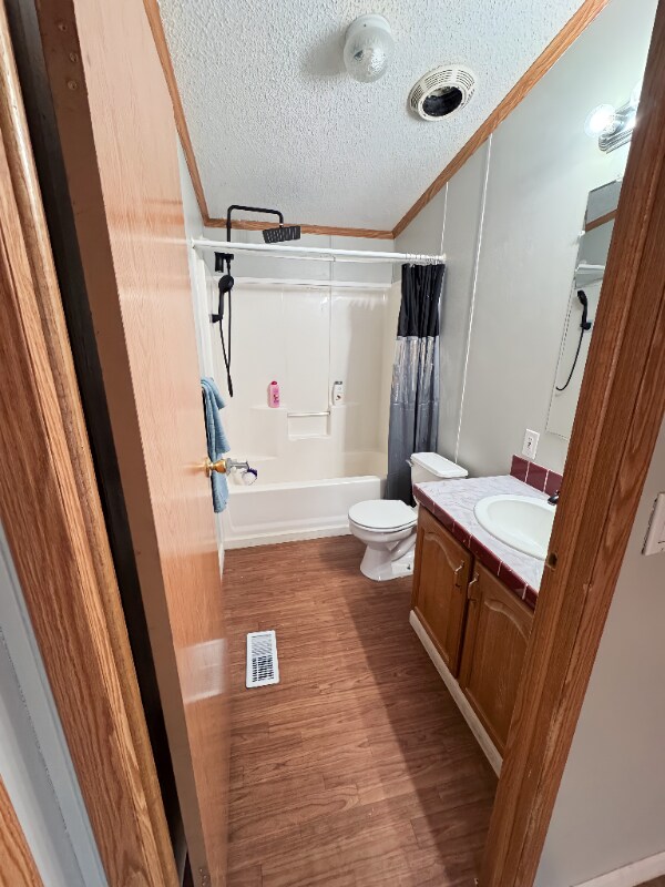 Building Photo - 200 N 28th St