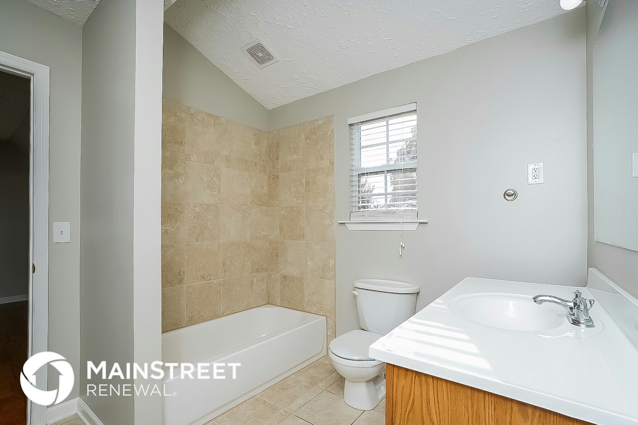 Building Photo - 813 Pebble Beach Cir