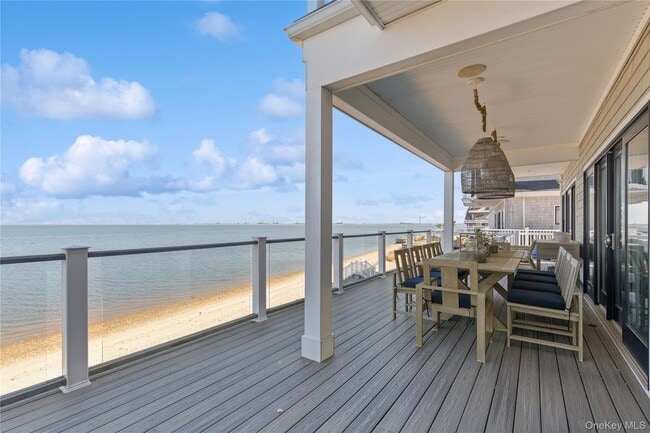 Building Photo - 39 Shinnecock Rd