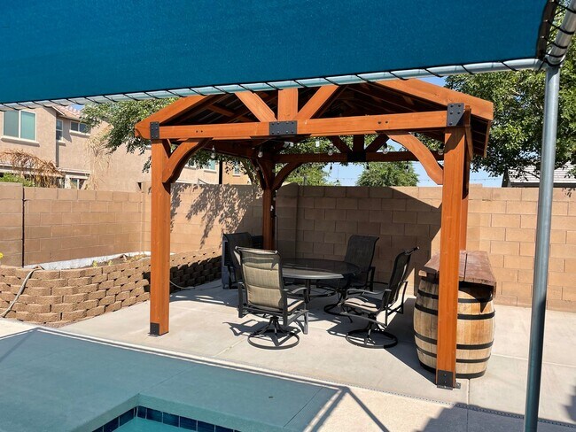 Building Photo - Furnished Pool/Spa Home in Araby Estates