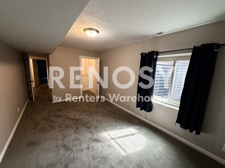 Building Photo - 3891 E Cunninghill Dr