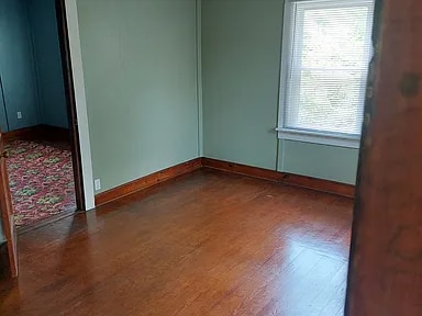 Building Photo - 236 Clyde St