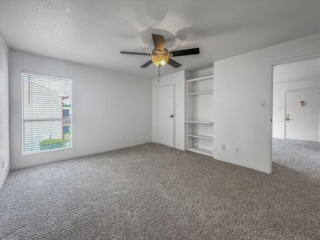 Building Photo - 12955 Woodforest Blvd