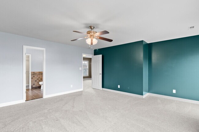 Building Photo - 269 Declaration Dr