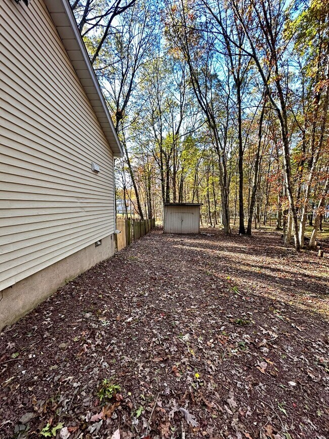 Building Photo - 101 Mohawk Trail