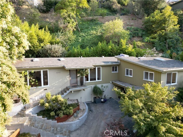Building Photo - 2412 Canyon Oak Dr