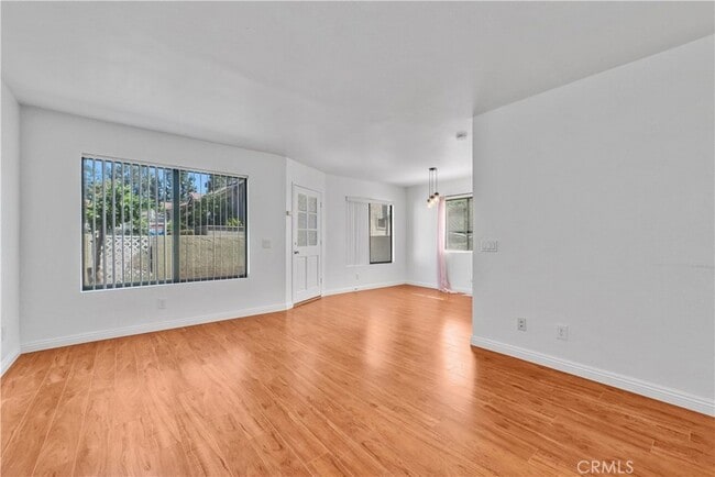 Building Photo - 5422 Chippewa Ct