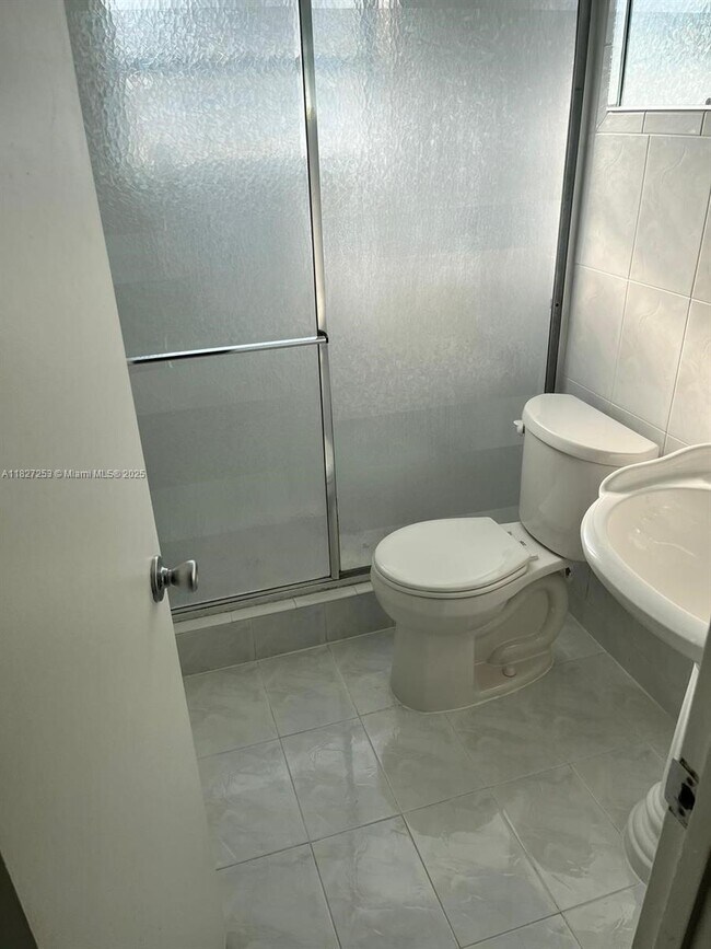 Building Photo - 14075 SW 45th Terrace