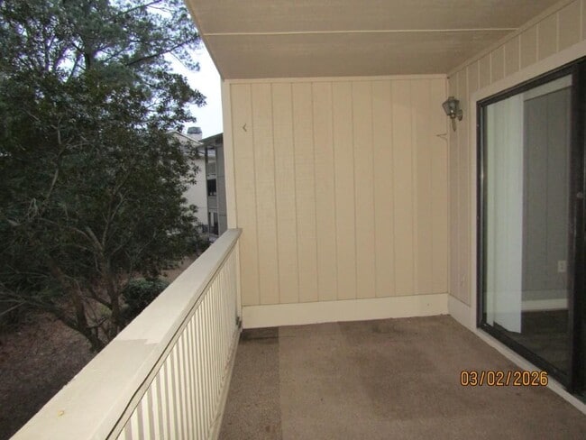 Building Photo - 4812 Pinehurst Cir