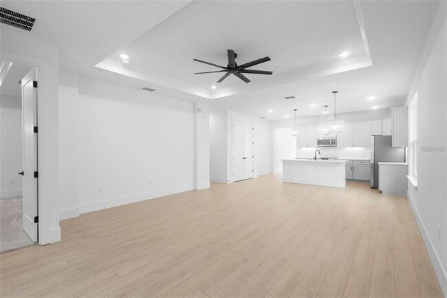 Building Photo - 2131 Brighton Ln