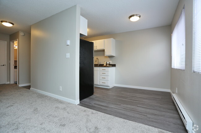 Interior Photo - Crestwood Apartments