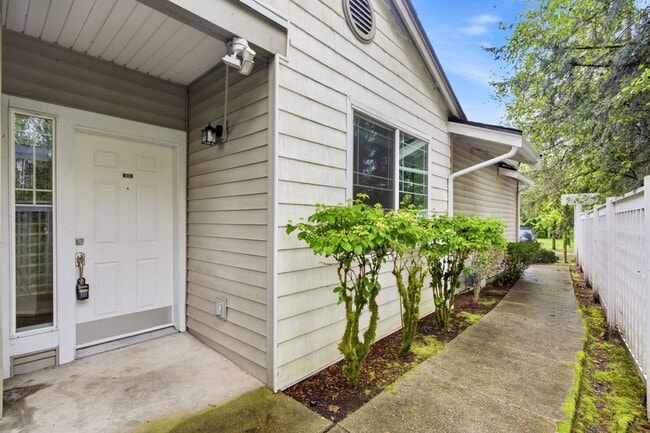 Building Photo - 2009 196th St SE