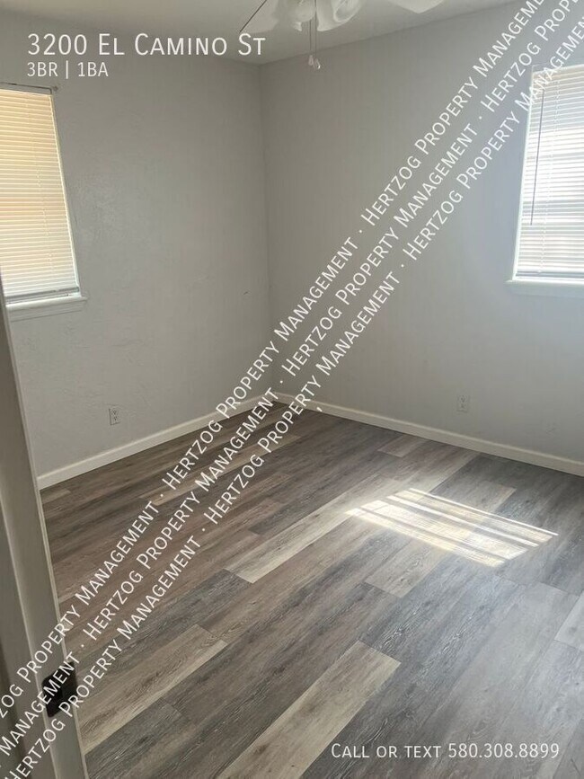 Building Photo - 3200 El Camino St