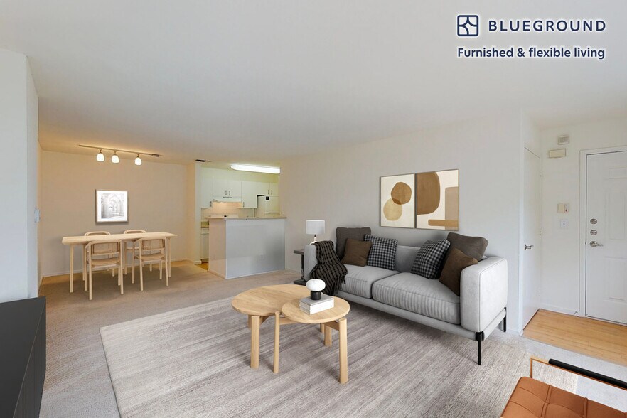 Building Photo - 313 Avalon Cir