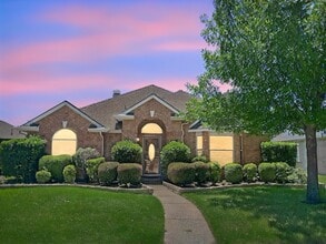 Building Photo - 11715 Alexandria Dr