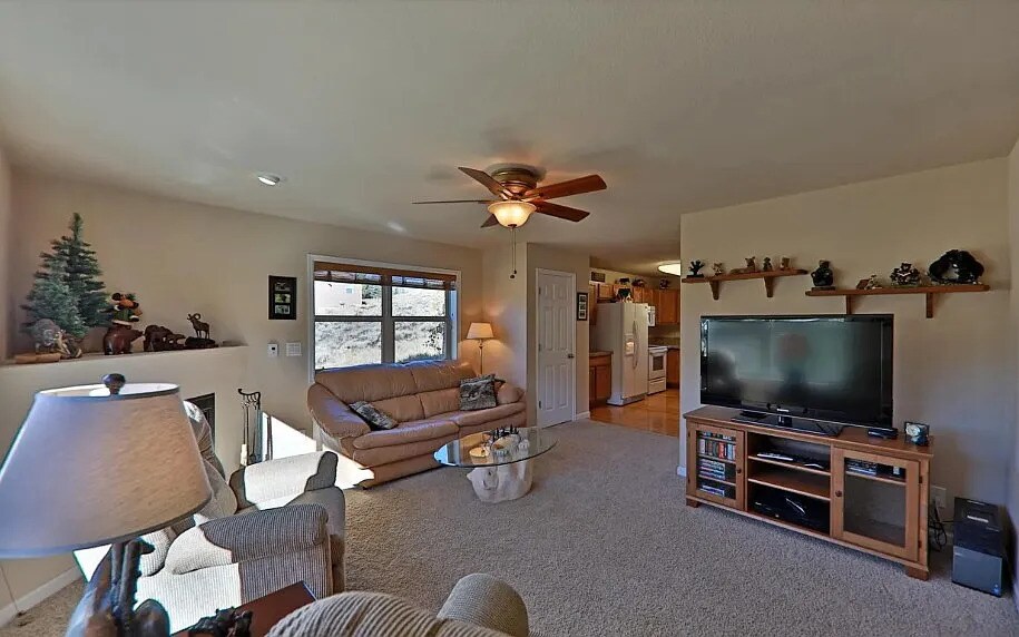 Building Photo - 1009 Forrest Dr