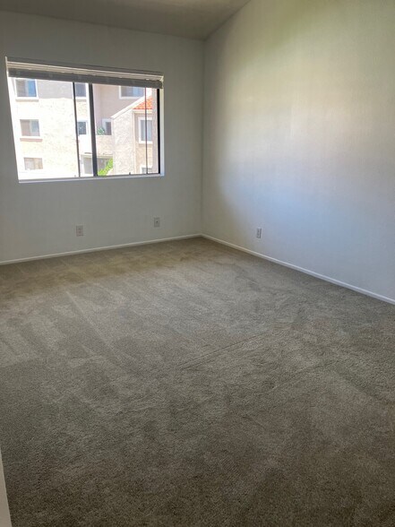 Building Photo - 6915 Quail Pl