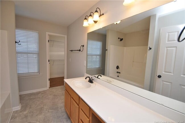 Building Photo - 501 Birchtree Valley Ct