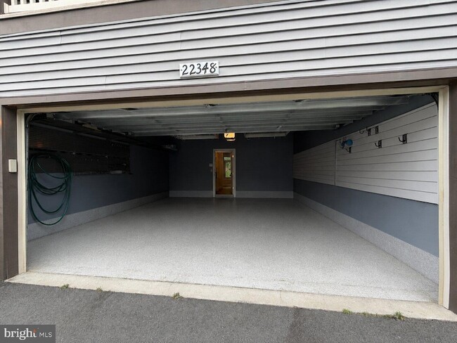 Building Photo - 22348 Philanthropic Dr