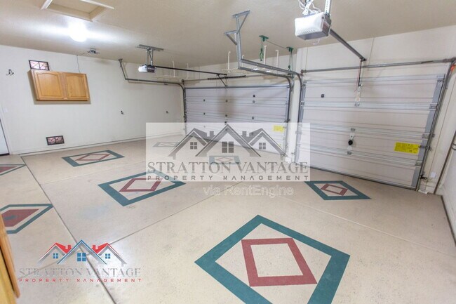 Building Photo - 13458 W Coronado Rd