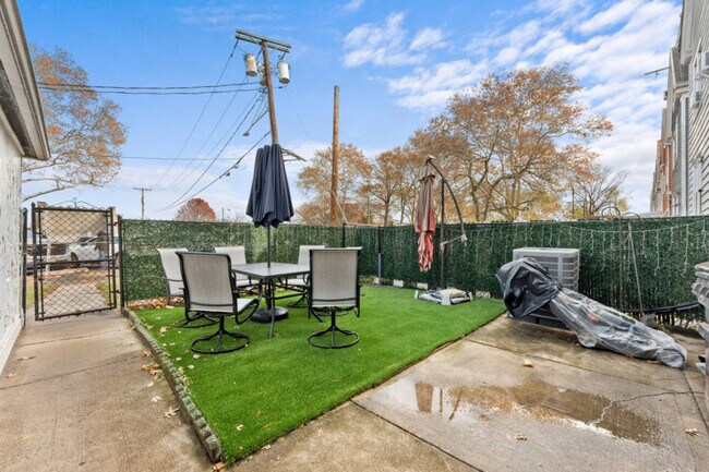 Building Photo - 23 Obrien Ct