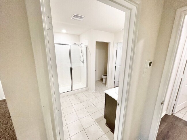 Building Photo - 1125 Silver Maple Ln