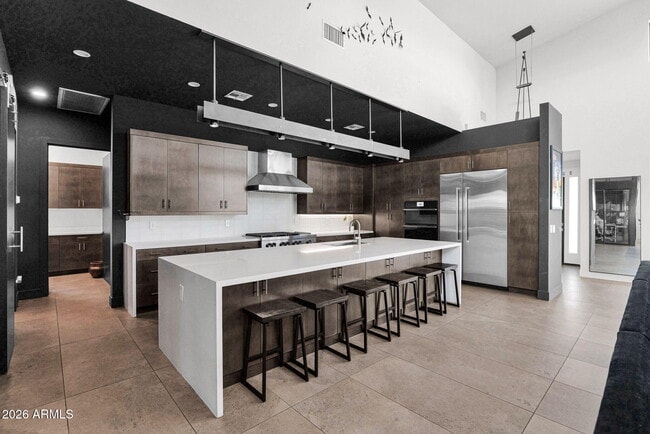 Building Photo - 8430 S 10th Ln