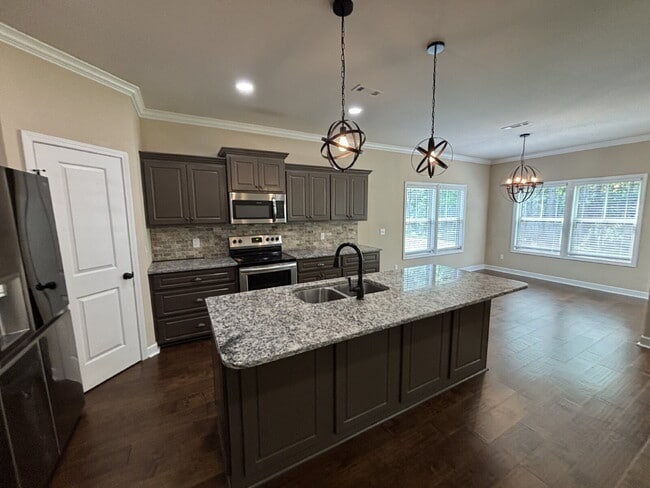 Building Photo - 113 Sandpiper Ln