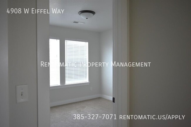 Building Photo - 4908 Eiffel Wy