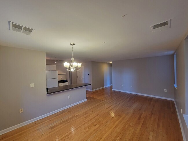 Building Photo - 1308 Clifton St NW