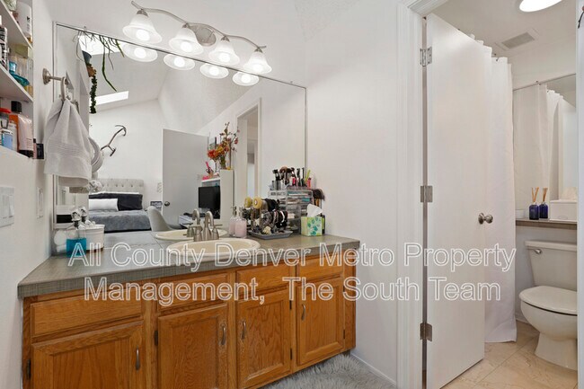 Building Photo - 2890 W Long Cir