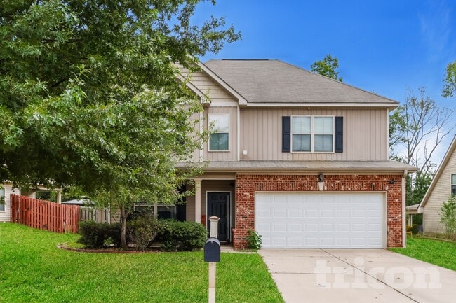 Building Photo - 8015 Battle St