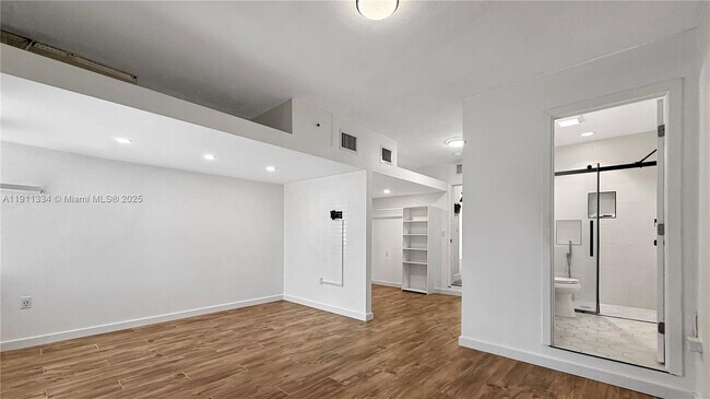 Building Photo - 7995 SW 140th Terrace