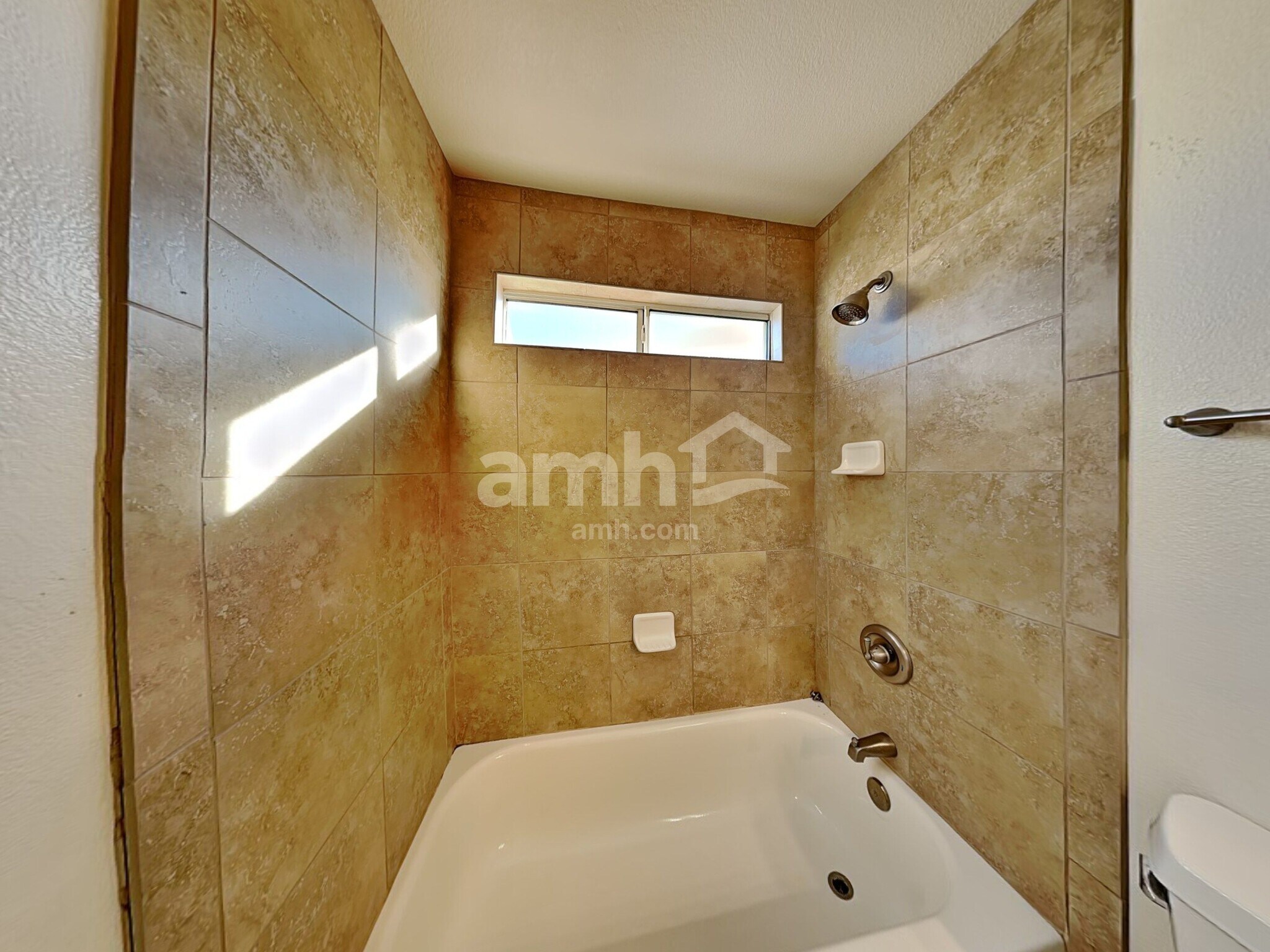 Building Photo - 4229 N Ranier