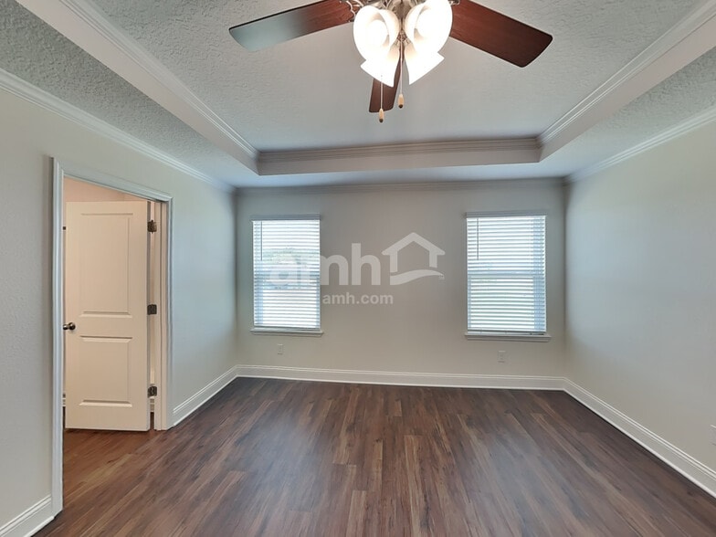 Building Photo - 6189 Little Blf Cir