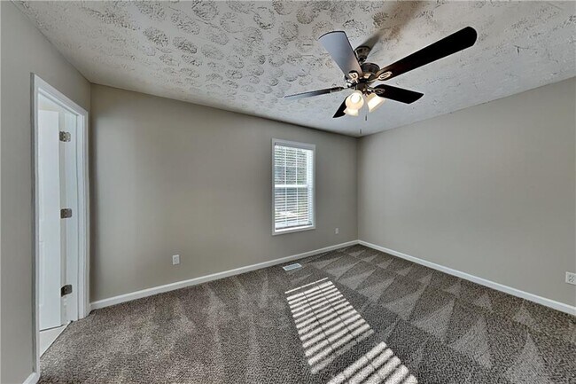 Building Photo - 7796 Mountain Creek Way