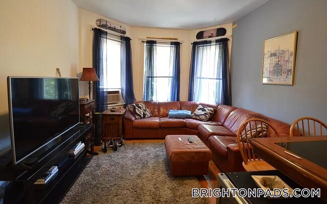 Building Photo - 4 Litchfield St