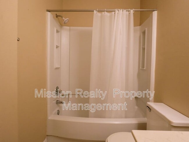 Building Photo - 13701 Arrowood Ct