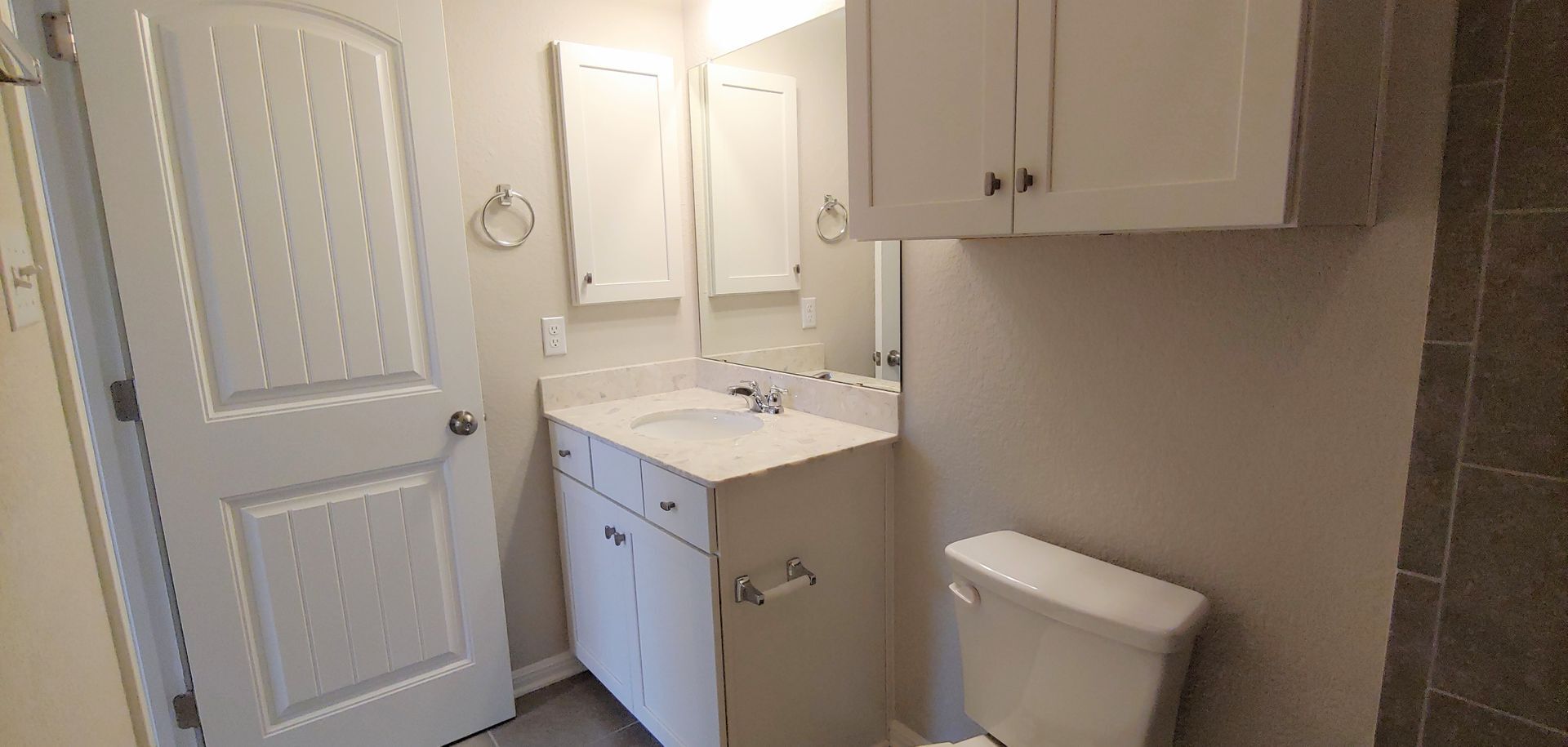 Building Photo - 7220 Wyoming Springs Dr
