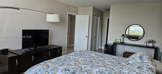 Building Photo - 2851 NE 183rd St